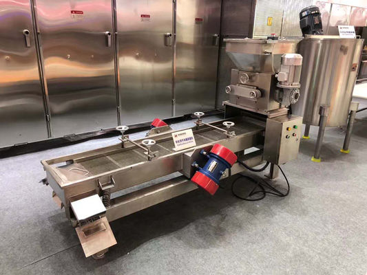 Macchina rotolata completamente automatica del cono dello zucchero fornitore